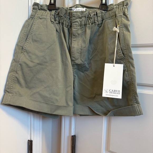 Carve Designs NWOT Journey Twill Shorts in Olive Size 2 - Picture 3 of 8